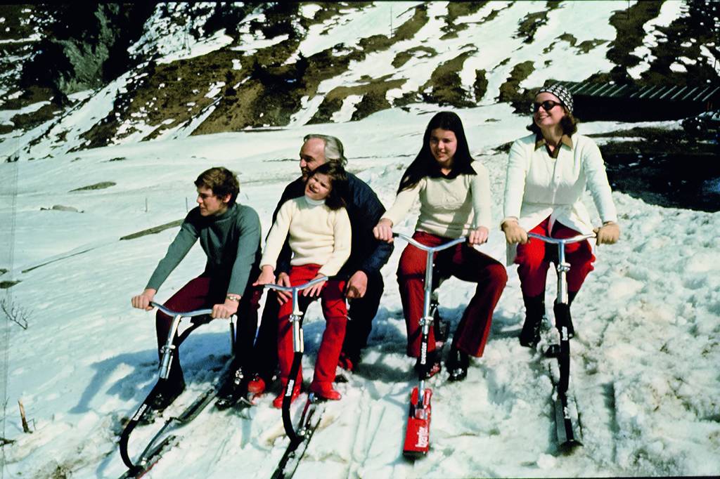 The Stylish Life: Skiing