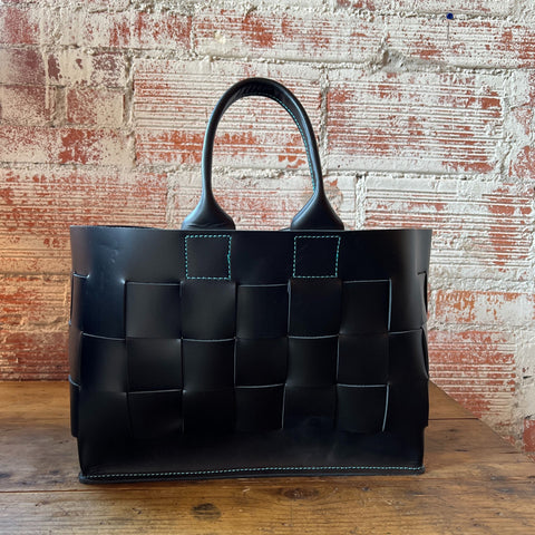 Med. Black Woven Tote